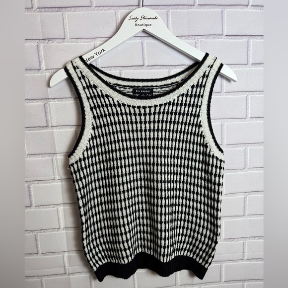 BLUE PEPPER black and white stripe Knit Sleeveless Sweater/size L - Picture 5 of 10